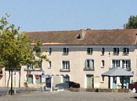 Numéro 96 chambre d hôtes, hotel with parking in Bussière-Poitevine