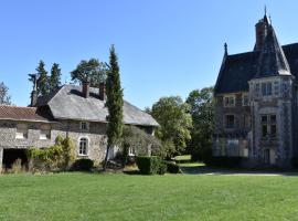 Gîte proche Puy duFou，Mauléon的飯店