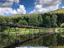 Taos B&B, hotel v mestu Vresse-sur-Semois