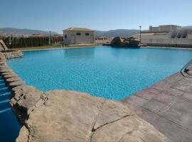 Magnifique maison entre mer et montagne, hotel con estacionamiento en Alicante