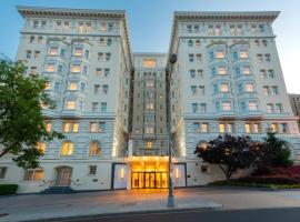 The Churchill Hotel Near Embassy Row, hotel in zona Phillips Collection, Washington