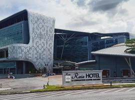 Raia Hotel & Convention Centre Kuching, hotel in Kuching