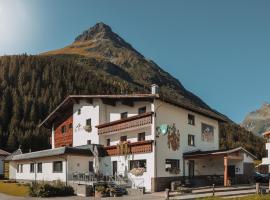 Hotel Alpina, hotel a Galtür