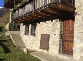 Chalet a La salle Affittasi grazioso e ampio monolocale CIR n 0095