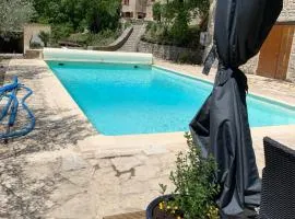 FONT NOUVELLE maison de charme Drôme Provençale, 6 ou 10 personnes avec piscine