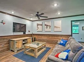 Charming Quitman Cabin Less Than 2 Miles to Lake Fork