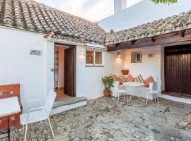 Hotel-Apart CORTIJO LAS PIÑAS, pet-friendly hotel in Tarifa
