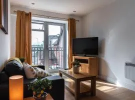 The Old Library - Modern Apartment near the Train Station and Racecourse