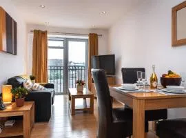 The Old Library - Newbury Town Centre - Within easy reach of Train Station and Racecourse - Excellent road links via the A34 and M4