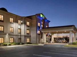 Holiday Inn Express Hotel & Suites Opelika Auburn by IHG
