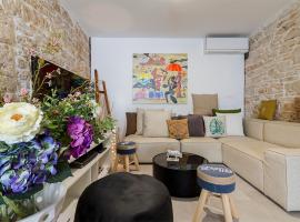 Bale Luxury House, hotel v destinaci Bale