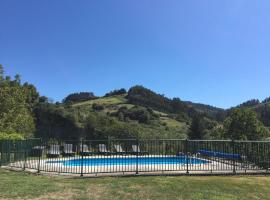 Arroes Village And Pool - Villa con piscina privada: Villaviciosa'da bir tatil evi