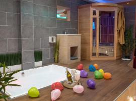 chambre avec spa by jordans collection, ξενοδοχείο στη Ντιζόν