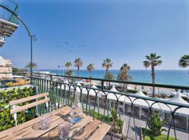 Medusa Apartment - Lungomare, hotel with jacuzzis in Finale Ligure