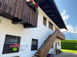 VIII Panorama-Ferienwohnung Petzenblick, hotel near Hemmaberg Globasnitz, Sankt Michael ob Bleiburg