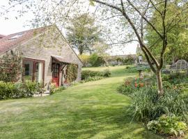 Flintstones, cottage in Buckland St Mary