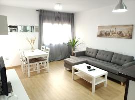 Apartamentos Coralba - El Escondite de la Bahía，聖費爾南多南灣購物中心（Bahia Sur Shopping Centre）附近的飯店