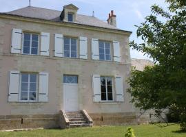 Gîte Beaumont-en-Véron, 3 pièces, 5 personnes - FR-1-381-445, villa in Beaumont-en-Véron