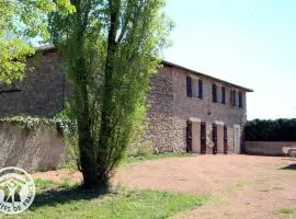 Gîte spacieux avec piscine et animaux admis à St Haon le Vieux - FR-1-496-156