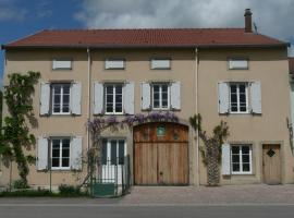 Gîte Velotte-et-Tatignécourt, 4 pièces, 6 personnes - FR-1-589-180, maison de vacances à Velotte-et-Tatignécourt