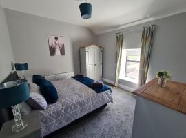 AMY'S Place Charming 3 Bed House Donegal, hotel near Summerhill House, Donegal