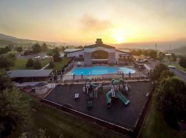 The Summit at Massanutten Resort by TripForth, viešbutis mieste McGaheysville