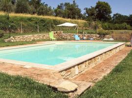 Maranzano Villa Sleeps 8 Pool WiFi, hotel v destinácii San Litardo