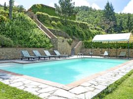 Adatti Villa Sleeps 6 Pool WiFi, hotel v destinaci Piegaio