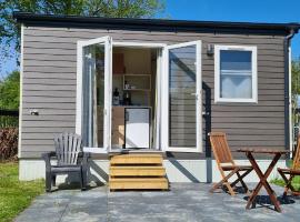 Mini-chalet - Vakantiepark 't Urkerbos โรงแรมใกล้ Lighthouse Urk ในอูร์ค