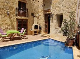 Manuel's Farmhouse, hotel en Kerċem