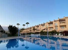 Tejita by the pool, 2min walk to sea, hotel in La Tejita