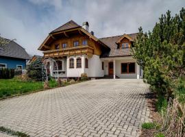 Chalet in Mauterndorf near Ski Slopes, hotel v destinaci Begöriach