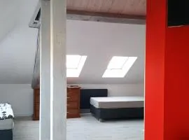 Apartament Witkacego Czerwony