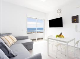 Home2Book Sea Front Las Teresitas Beach 4 โรงแรมในSan Andrés