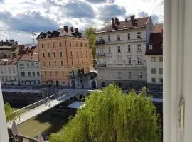 Above Ljubljanica River Apartment