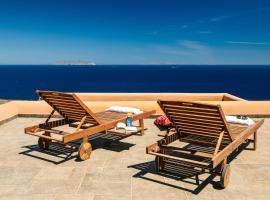 Front Row Seat to the Aegean by Neuvel, beach rental in Ioulida