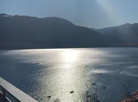 Little Suite On Lake Maggiore