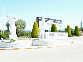 Espectacular Chalet Adosado para Vacaciones en Panorámica Golf Sant Jordi, viešbutis mieste Sant Jordi