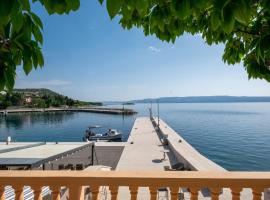 Apartmani Suzana, hotell i Klenovica