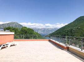 Lavender Bay Apartment D9, alquiler vacacional en Donji Morinj