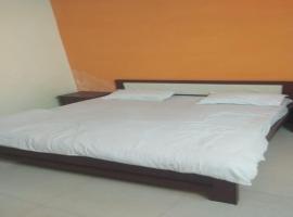 SPOT ON 79492 Hotel Green, hotel di Gwalior