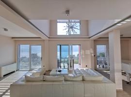 Villa Dea, hotel u Kotoru