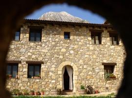 Casa Castel Turismo Rural, hotel económico em Serrate