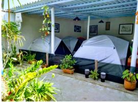 Camping Conforto Ypê Branco, kamp u gradu 'Parati'