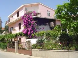 Apartment in Pakoštane with sea view, balcony, WiFi (3539-2)