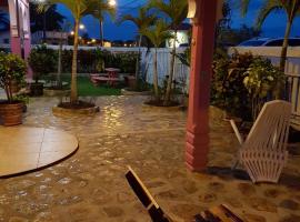 Beya Suites, hotel en Punta Gorda