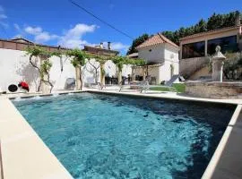 Nice Home In Rochefort-Du-Gard