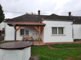Letti Vendégház, cabaña o casa de campo en Kővágóörs