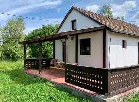 Lenti House - Village Retreat, hôtel à Kisbárkány