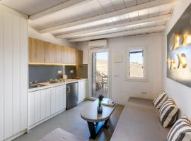 Ultramare Superior Suites with Seaview, apartment in Mikonos